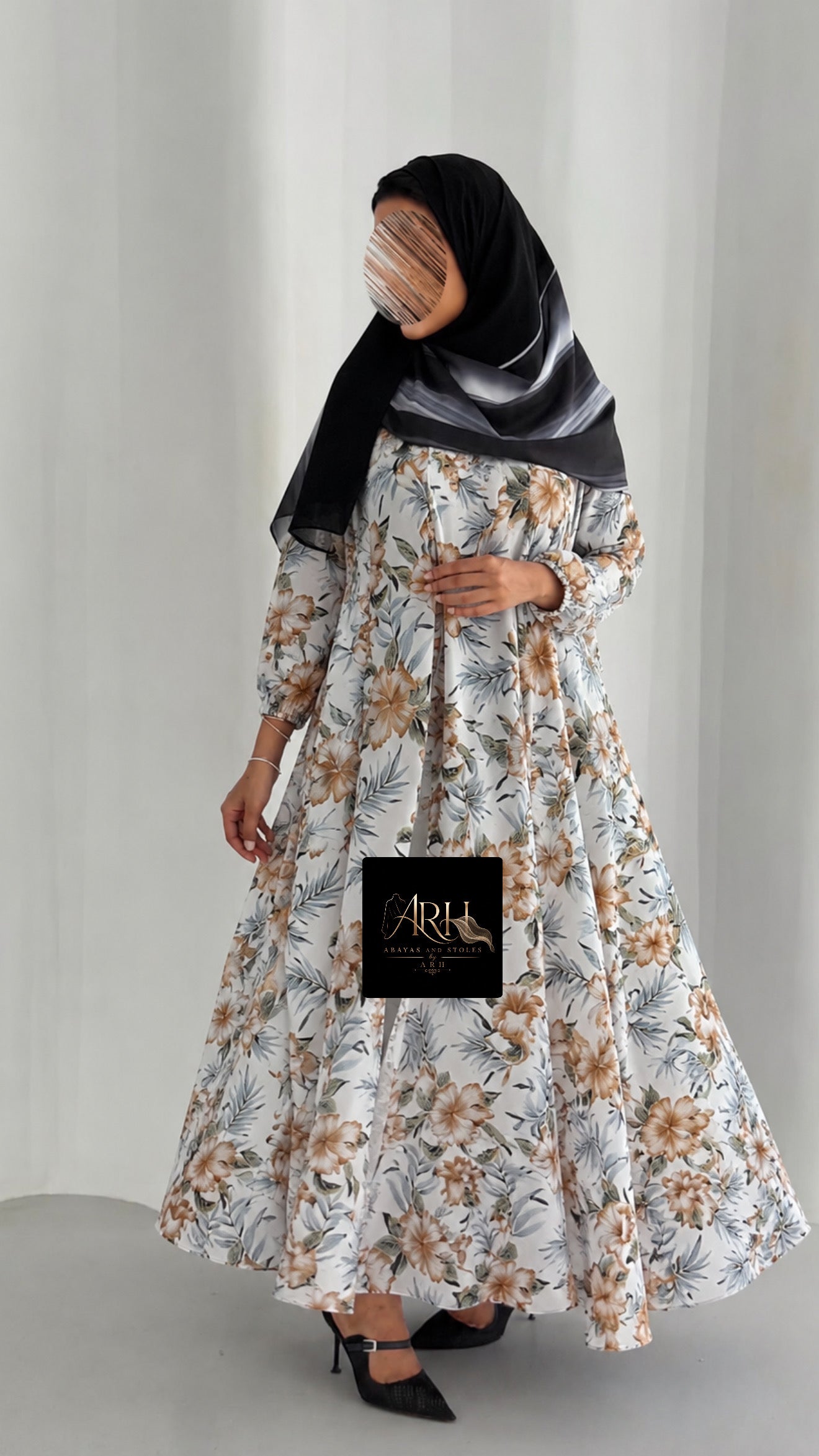 Printed maxi abaya