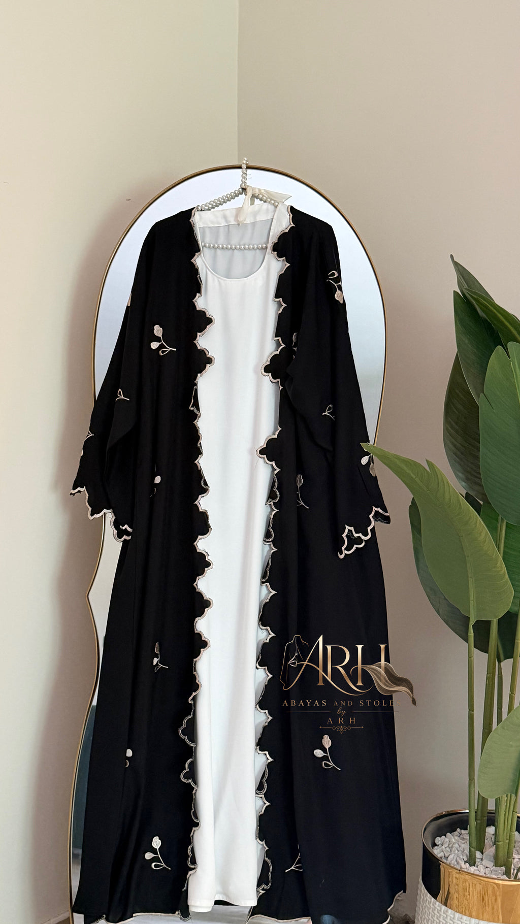 Cutwork Abaya 01