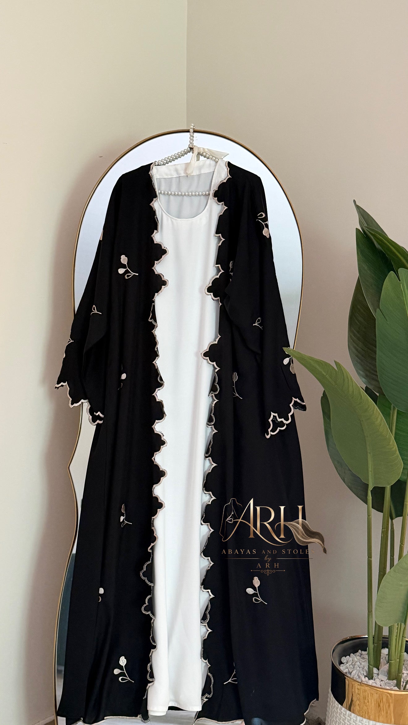 Cutwork Abaya 01