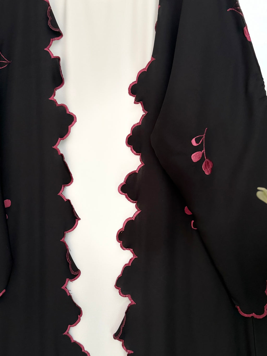 Cutwork abaya 02