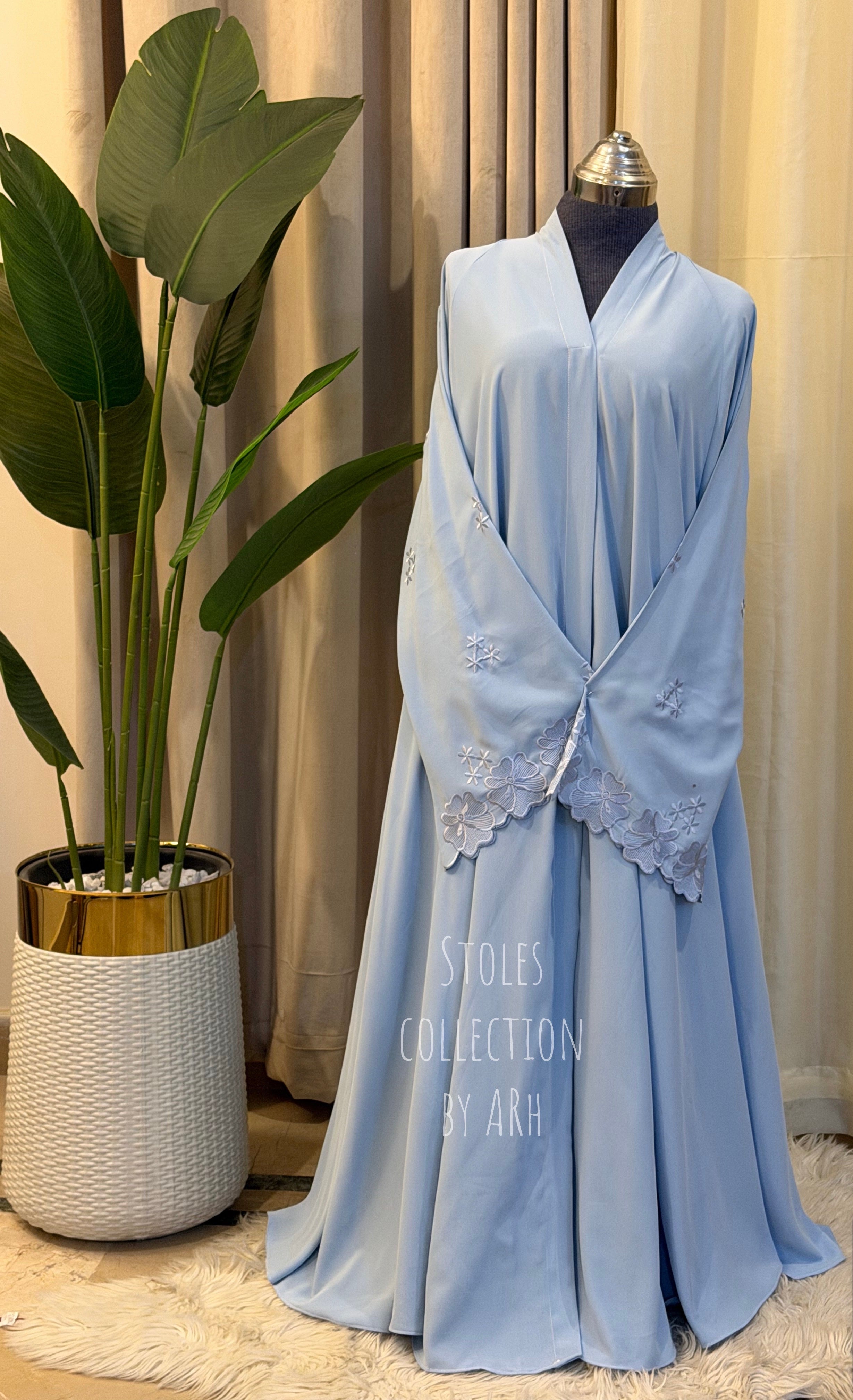 Emb Abaya 01
