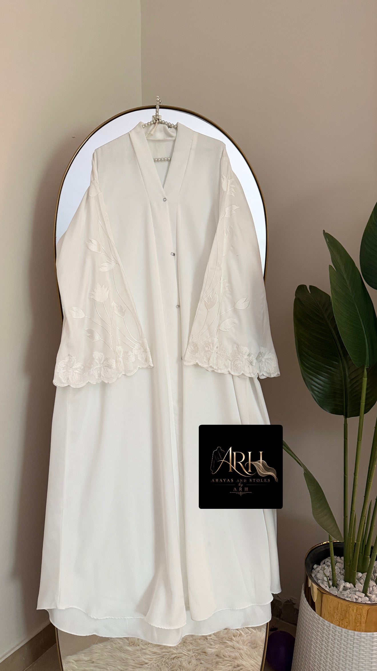 Umrah abaya