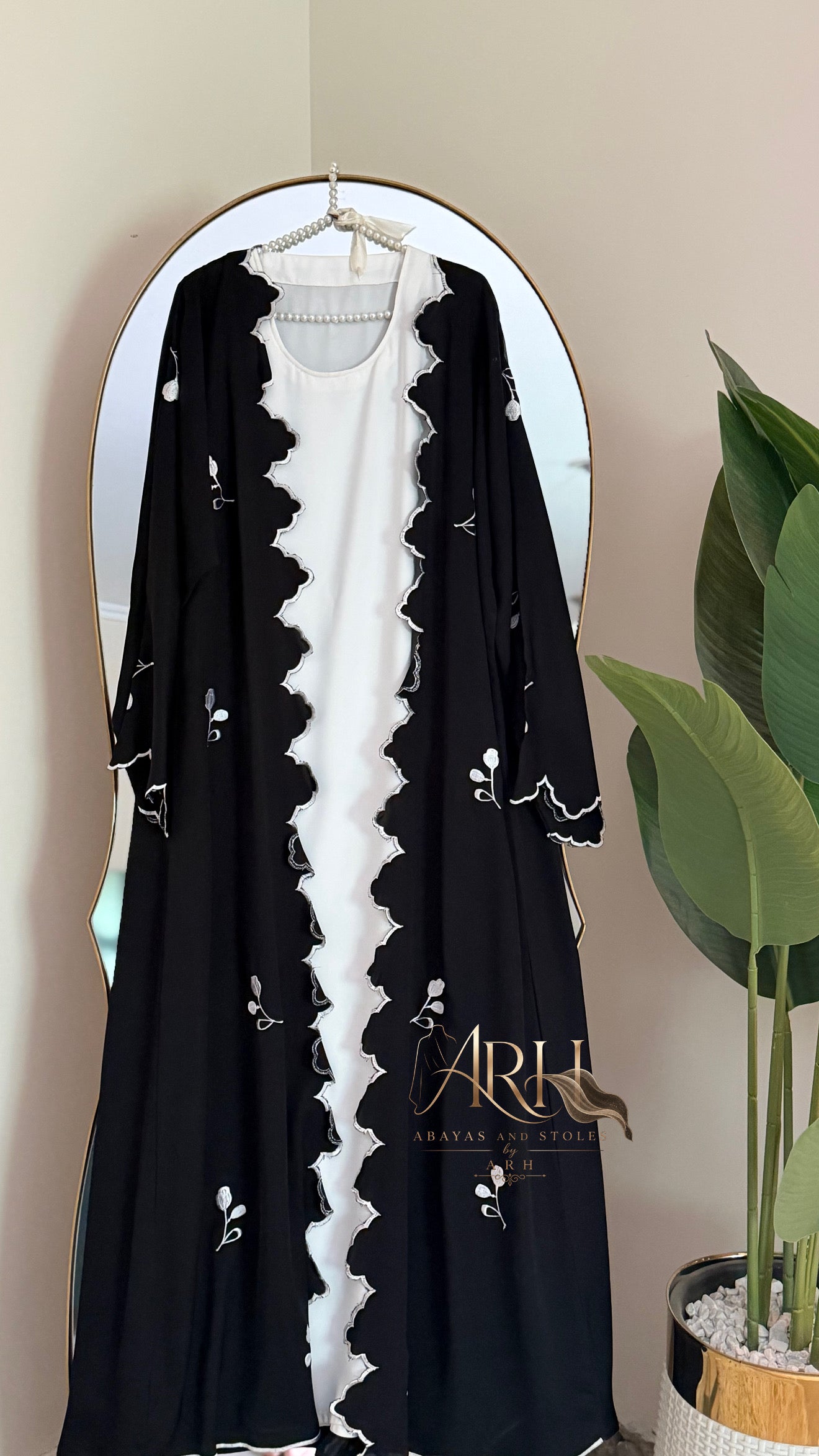 Cutwork abaya 04