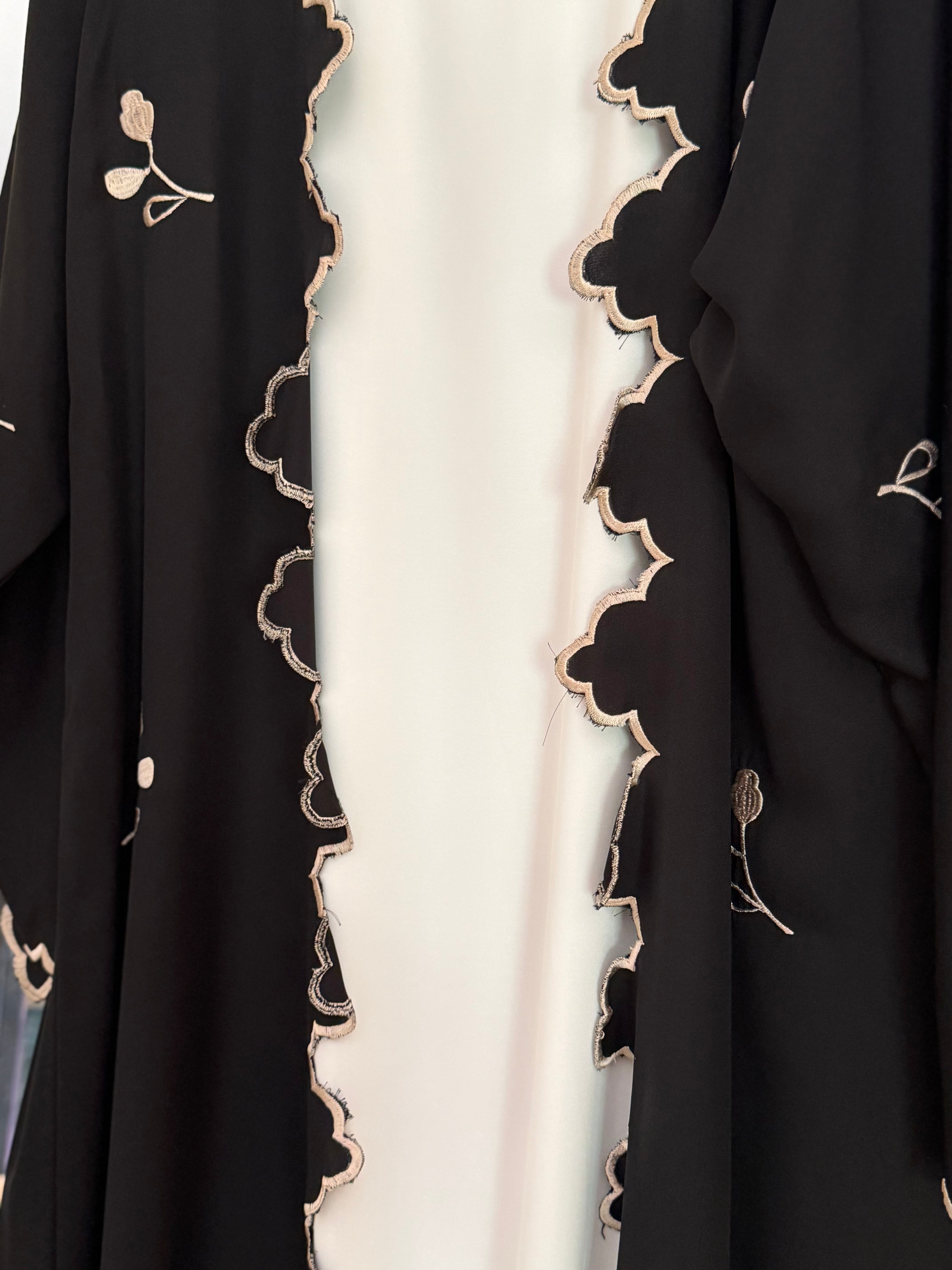 Cutwork Abaya 01
