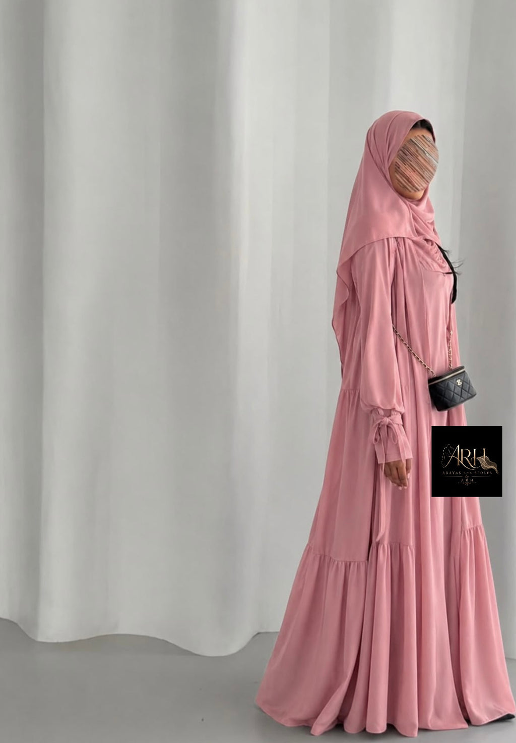 Elara Abaya 01